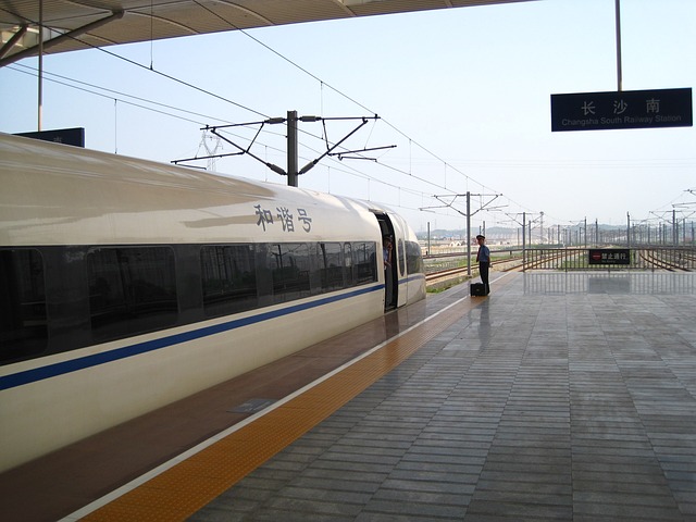 2021年國鐵集團動車組/高鐵運營業務前五大供應商和下游客戶市場調研報告